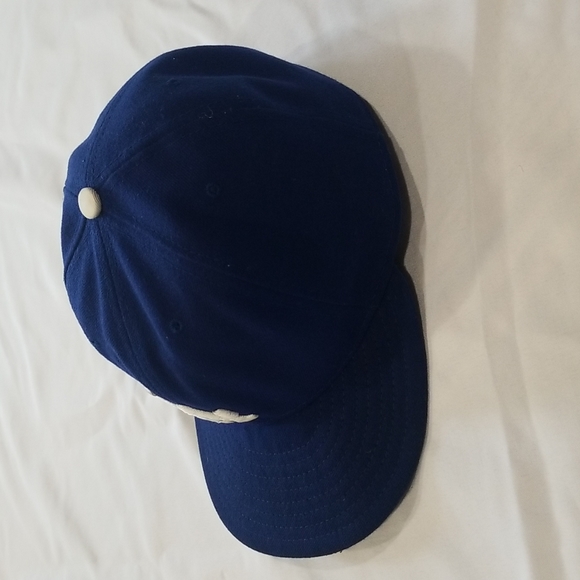 LA Dodger hat. Mens size 7 1/4 (57.7 cm) - Picture 2 of 11